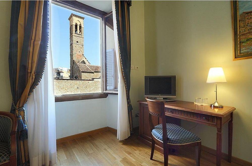 Hotel Bretagna Heritage - Alfieri Collezione Florence Exterior photo