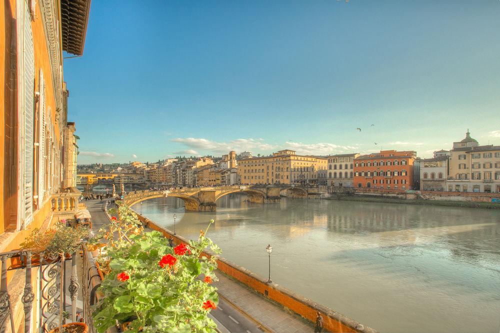 Hotel Bretagna Heritage - Alfieri Collezione Florence Exterior photo