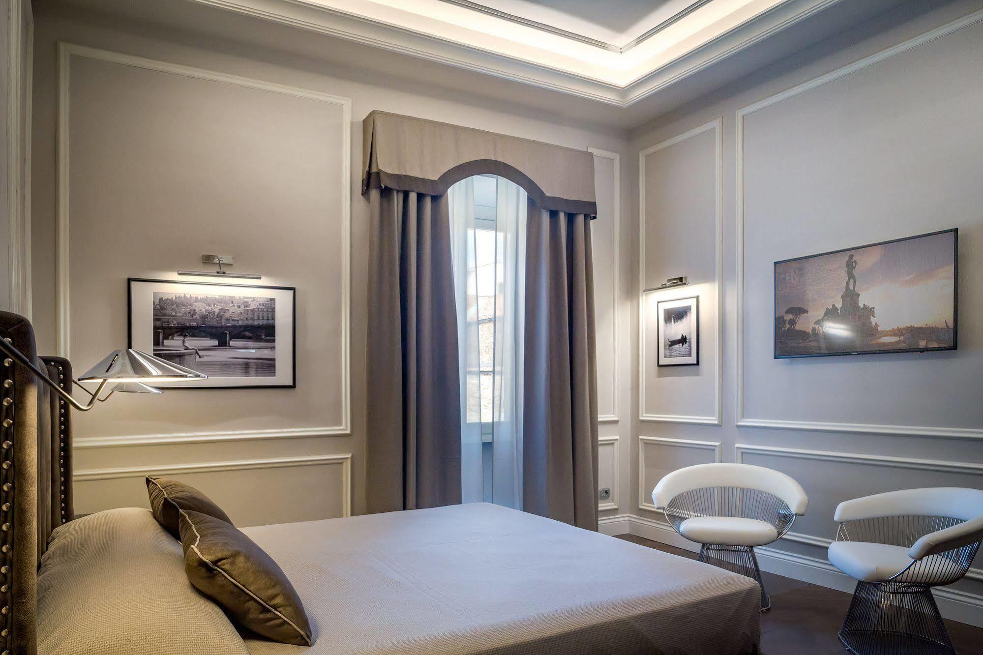 Hotel Bretagna Heritage - Alfieri Collezione Florence Exterior photo