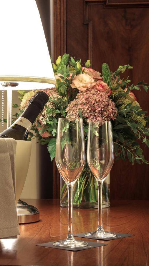 Hotel Bretagna Heritage - Alfieri Collezione Florence Exterior photo